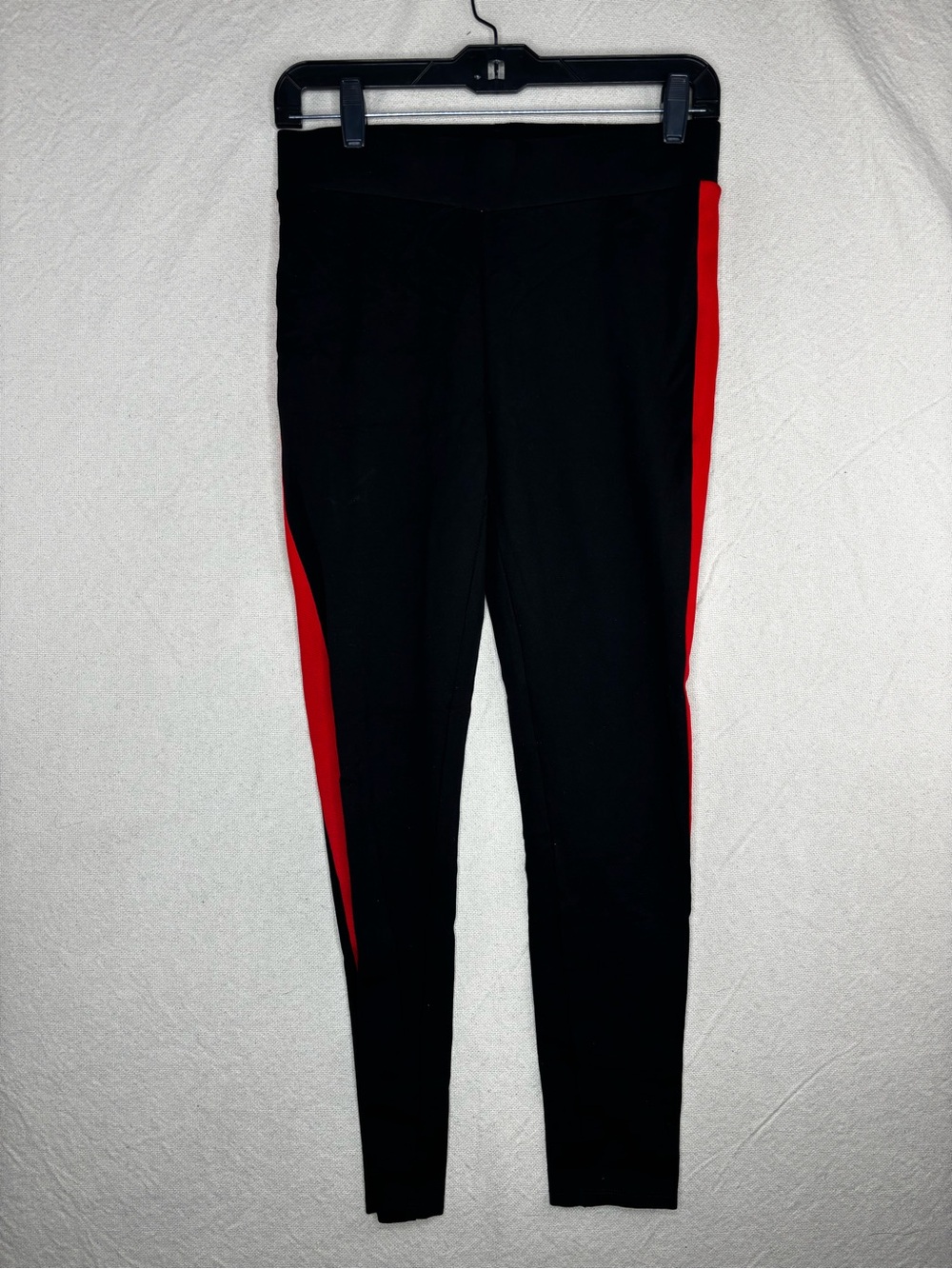 Dip women’s black / red medium leggings